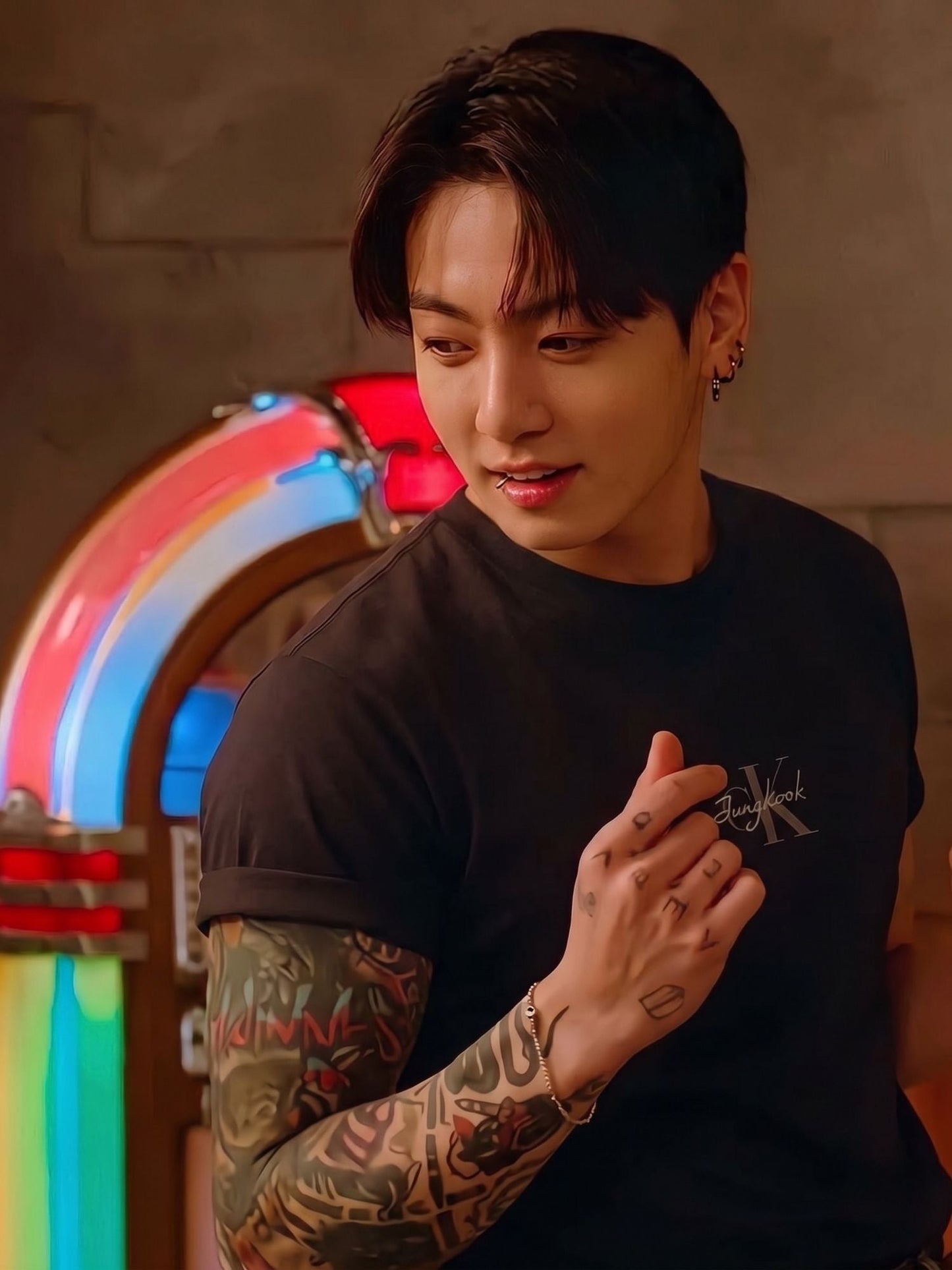 JUNG KOOK x CK MONOLOGO TEE
